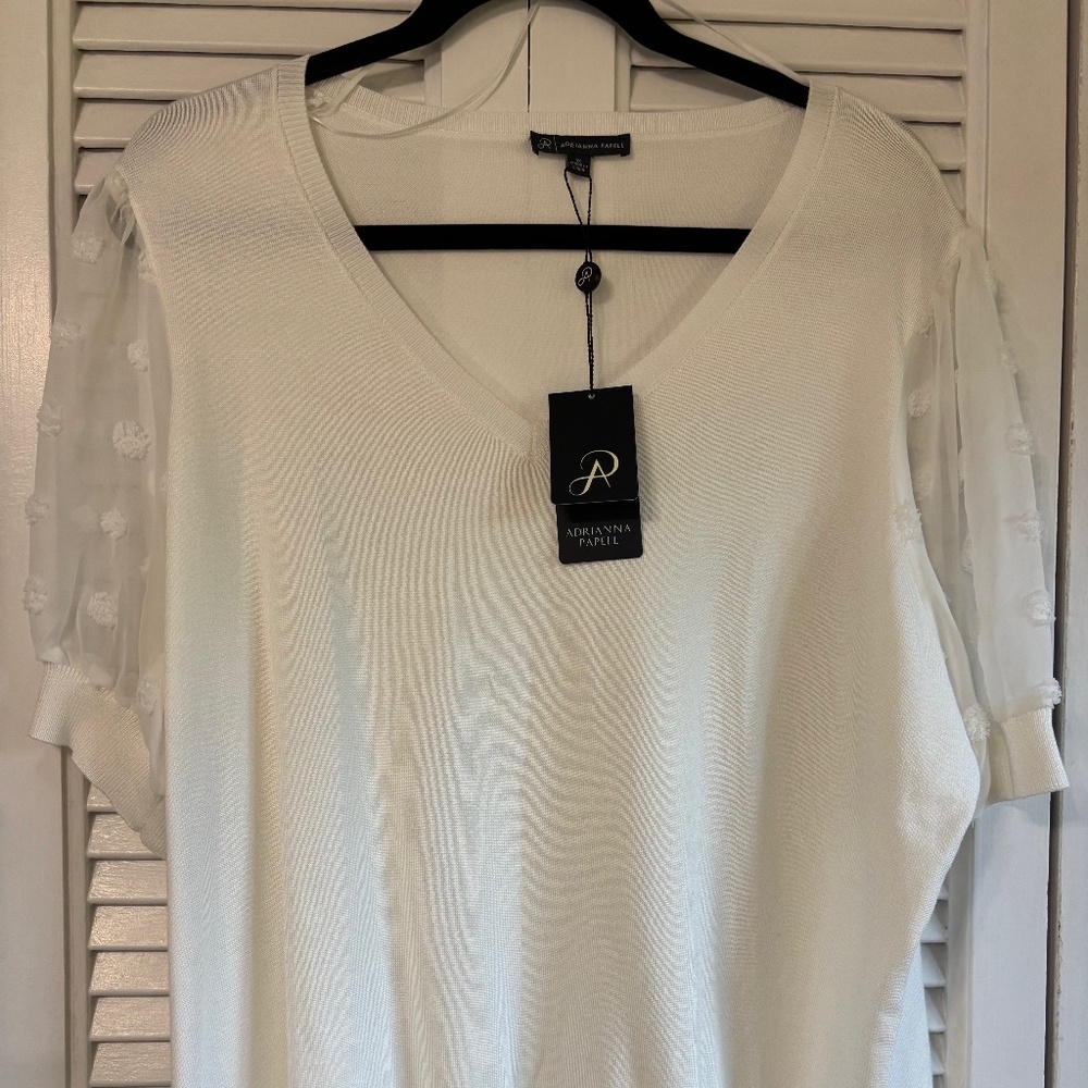 PLUS White 3/4 sleeve sweater with sheer detail sleeves and V-neck 1X NWT